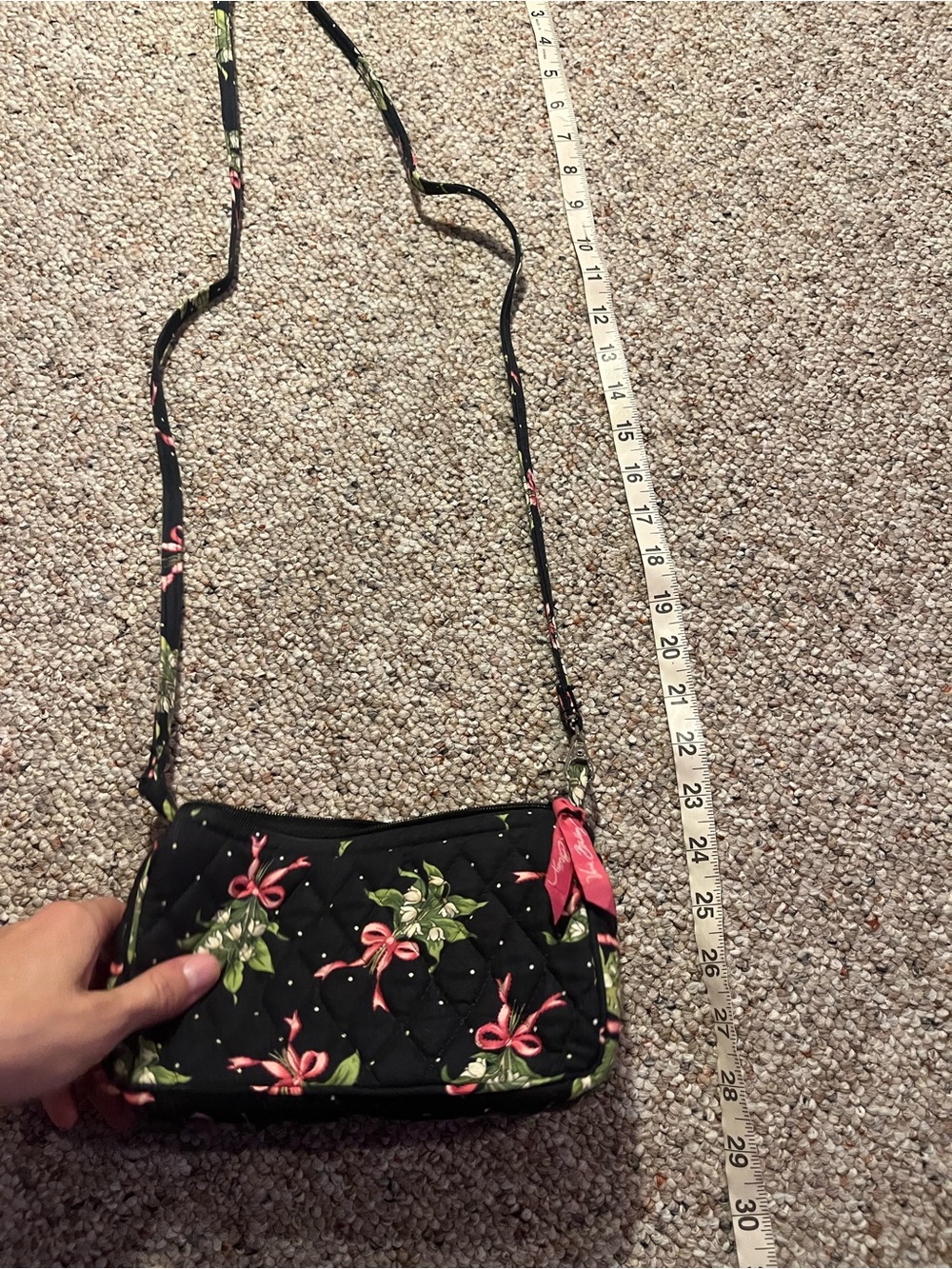 Vera Bradley retired New Hope crossbody bag in “Pink Ribbon” breast cancer print - Picture 10 of 10